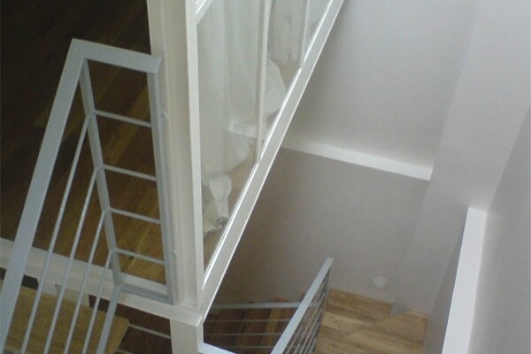 détail de l'escalier, Transformation de bureaux en appartement.